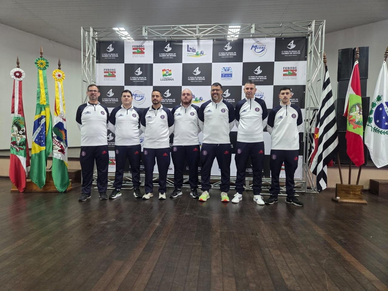Partidas e jogos oficiais de bocha no C.D.R. São José